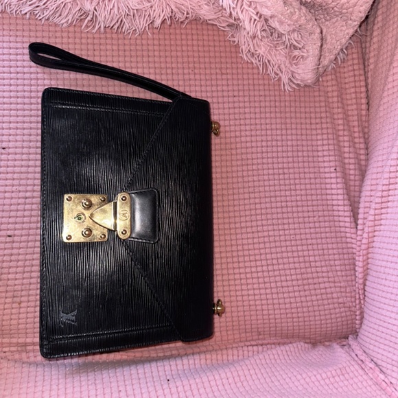 Authentic LOUIS VUITTON Black Ep leather  Pochette Sellier Dragone Clutch - Picture 10 of 16